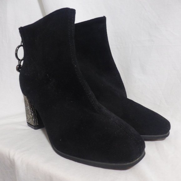 Black suede boots with rhinestones detail on the heel and on the zip pull charm - Picture 4 of 14